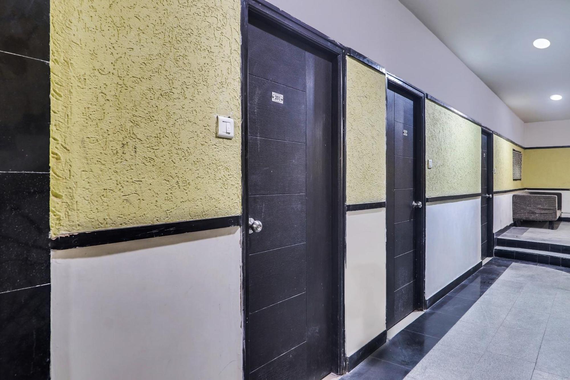 היידראבד Super Hotel O Qualia Hotel Dilsukhnagar Near Dilsukhnagar Metro Station מראה חיצוני תמונה